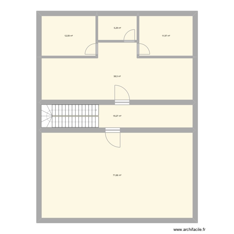 240m2. Plan de 0 pièce et 0 m2
