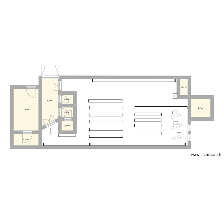 magasin. Plan de 8 pièces et 21 m2