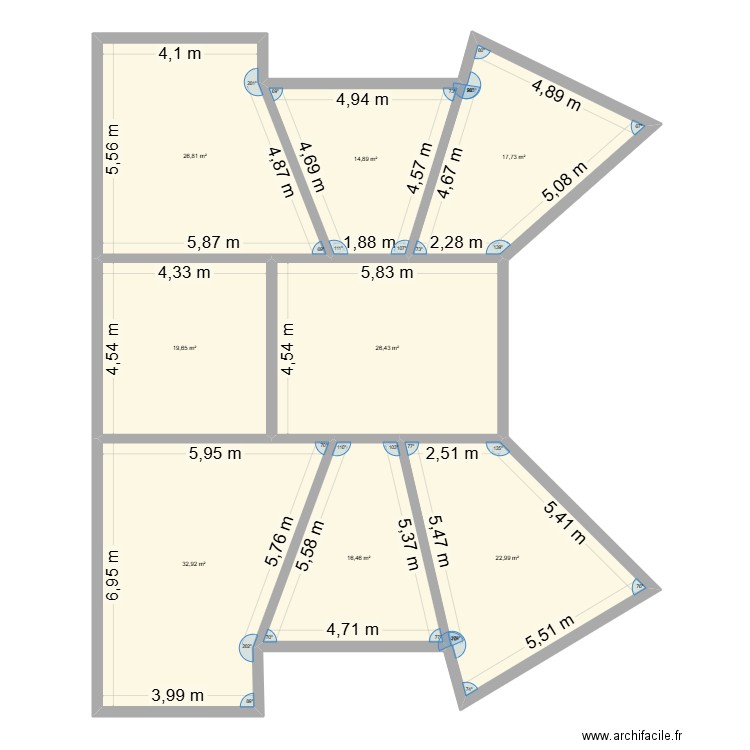 KIARA. Plan de 8 pièces et 178 m2