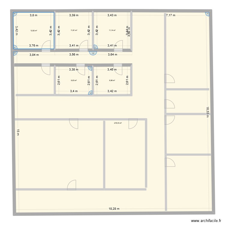ITC. Plan de 6 pièces et 353 m2
