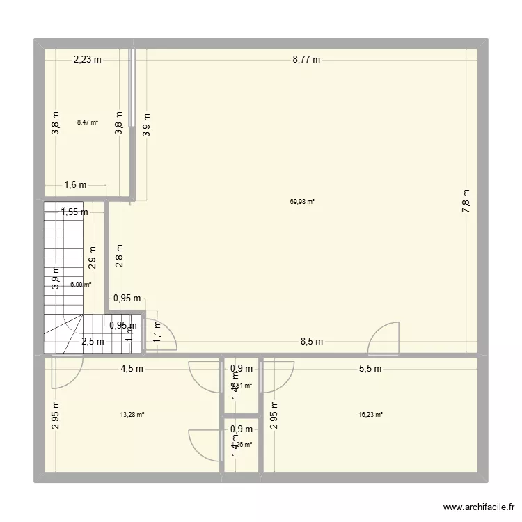 DEPOT CARNOUX D3. Plan de 7 pièces et 118 m²