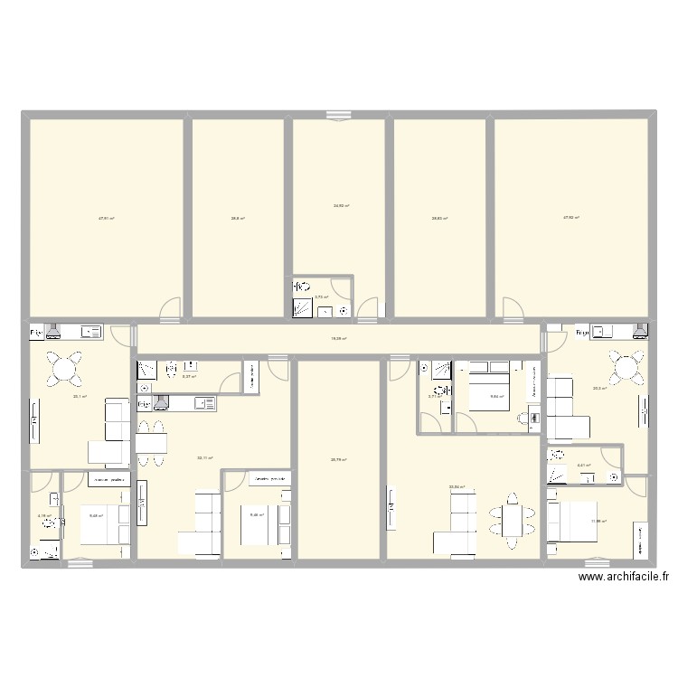 Immeuble 25X18 meublé. Plan de 20 pièces et 395 m2
