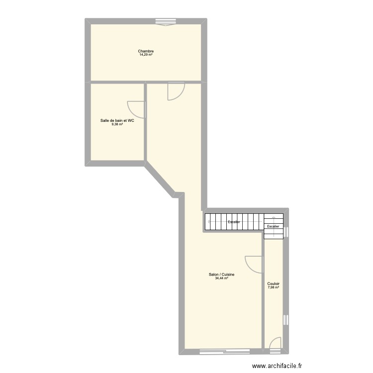RDC. Plan de 4 pièces et 66 m2