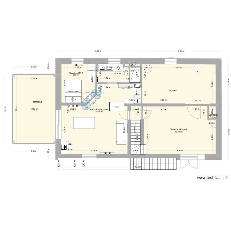 RDC V52 avec isolation extérieure. Plan de 15 pièces et 155 m2