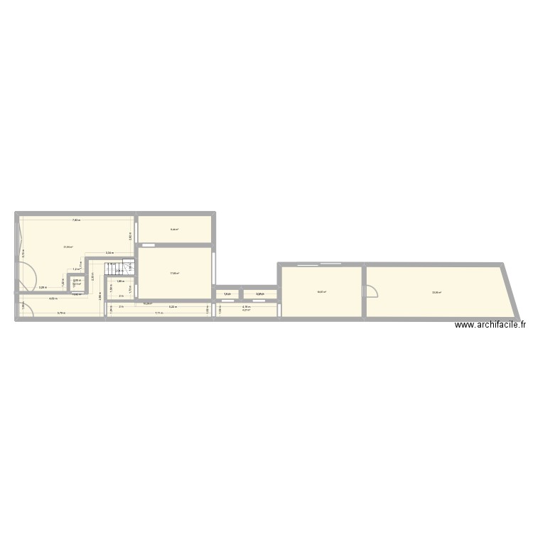Epicerie-V2. Plan de 11 pièces et 142 m2