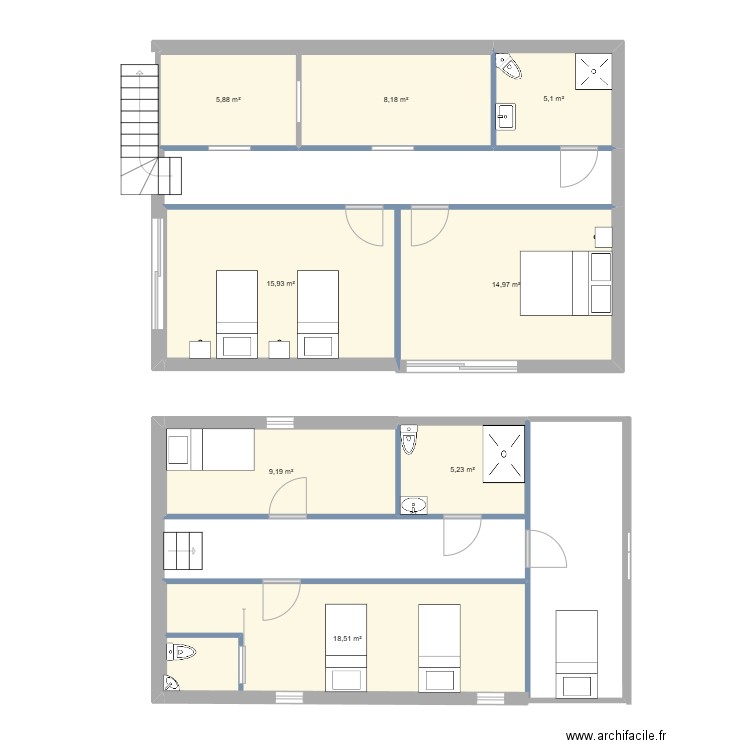 étage. Plan de 8 pièces et 83 m2