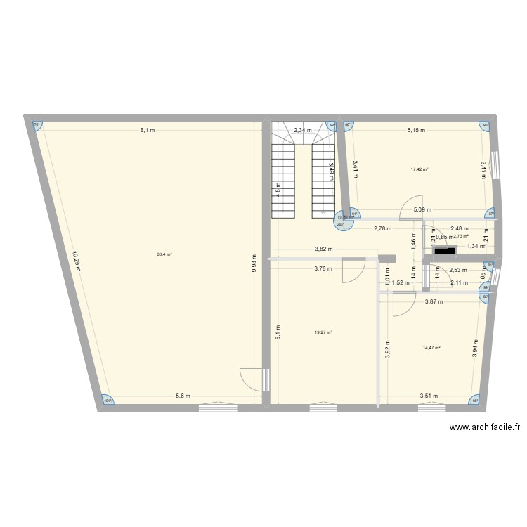 MONTFRIN R+1. Plan de 7 pièces et 142 m2