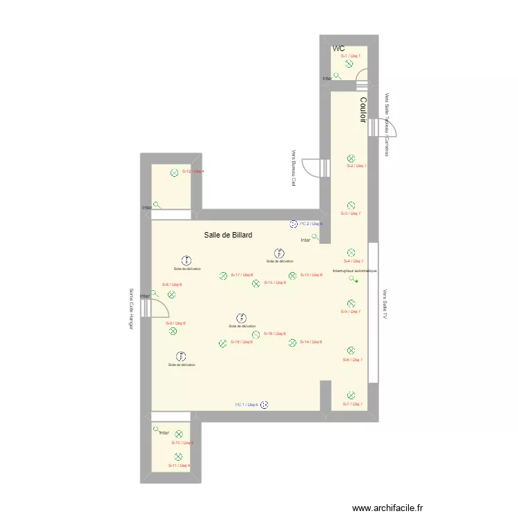 AMP RDC Salle de Billard / Couloir / WC. Plan de 4  et 32 m²