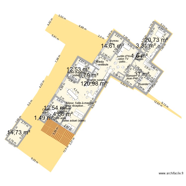 projet gde envergure. Plan de 13 pièces et 270 m2