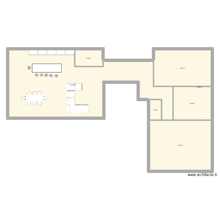 fra. Plan de 6 pièces et 245 m2