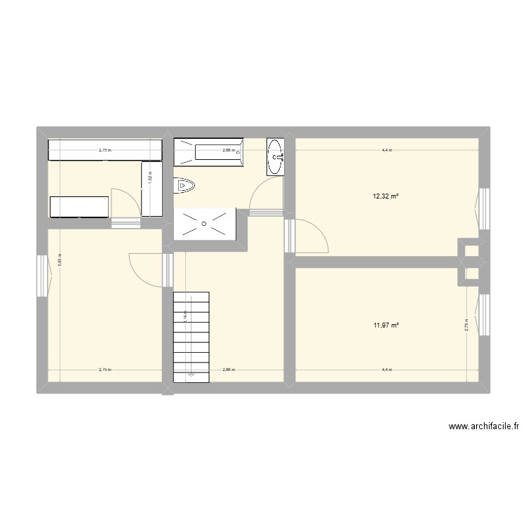 Etage. Plan de 6 pièces et 55 m2