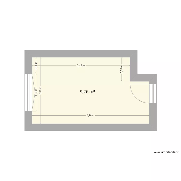 Cuisine vide. Plan de 1  et 9 m²