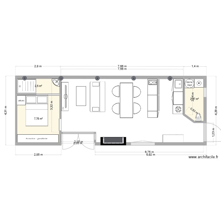 atelier. Plan de 2 pièces et 45 m2