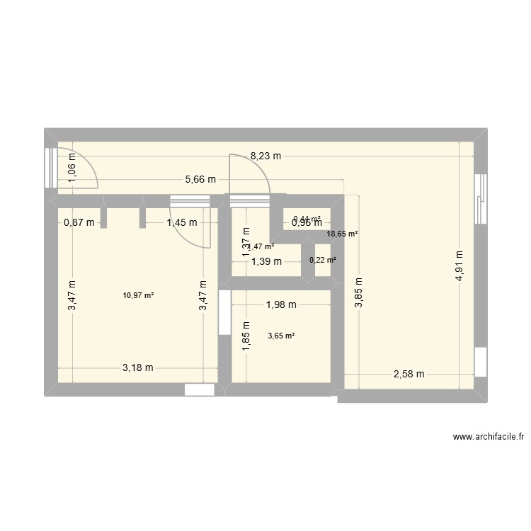 Appart Mery. Plan de 6 pièces et 35 m2