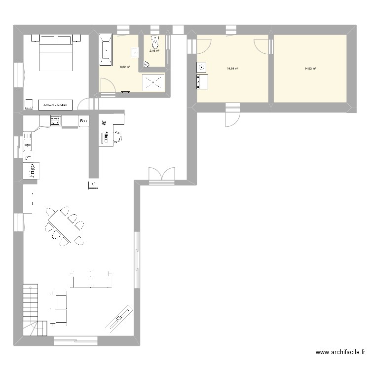 Rez de chaussée. Plan de 4 pièces et 40 m2