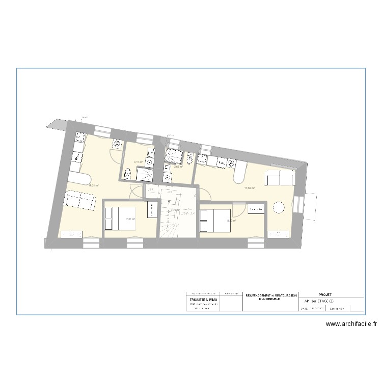 V1 Plan minh. Plan de 7 pièces et 68 m2