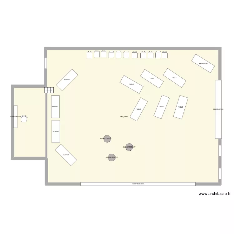 Lee. Plan de 1 et 162 m² Lee. Plan de 1 et 162 m²