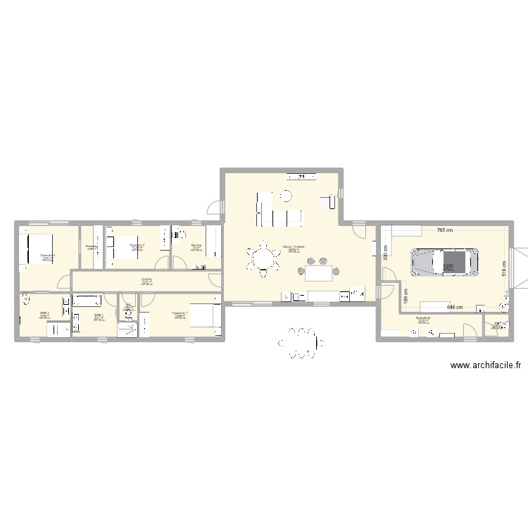 Maison détaillée. Plan de 13 pièces et 190 m2