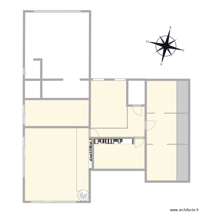Etage. Plan de 7 pièces et 87 m2