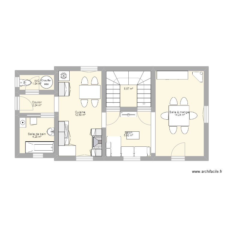 Maison Parents. Plan de 7 pièces et 48 m2