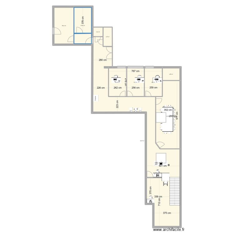 CCAS 2. Plan de 10 pièces et 203 m2