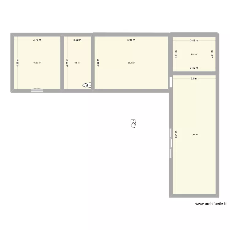 chem russan. Plan de 5 Pièces et 94 m²