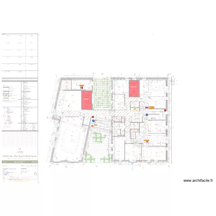 MAIRIE ST BERTHEVIN 1ER. Plan de 2  et 420 m²