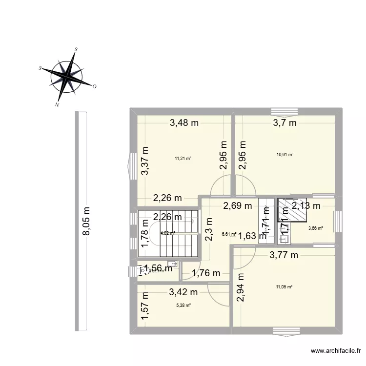 ETAGE. Plan de 8 Pièces et 54 m²