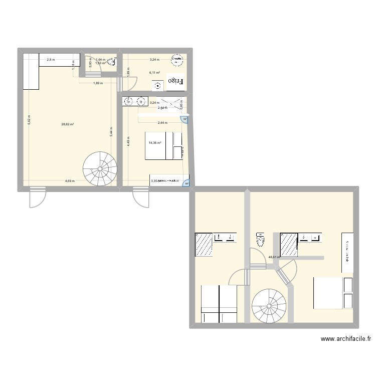 RDCH. Plan de 5 pièces et 99 m2