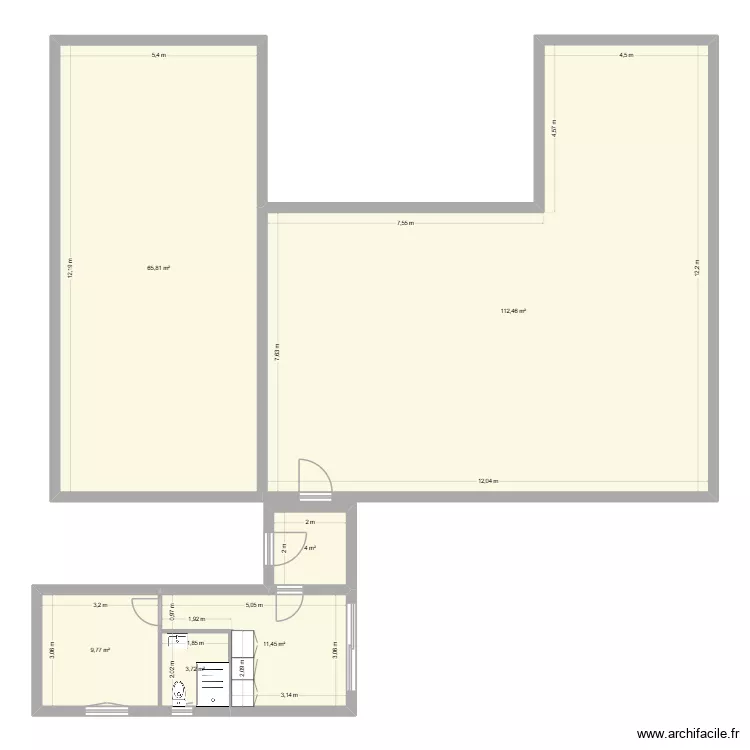 paga. Plan de 6  et 207 m²