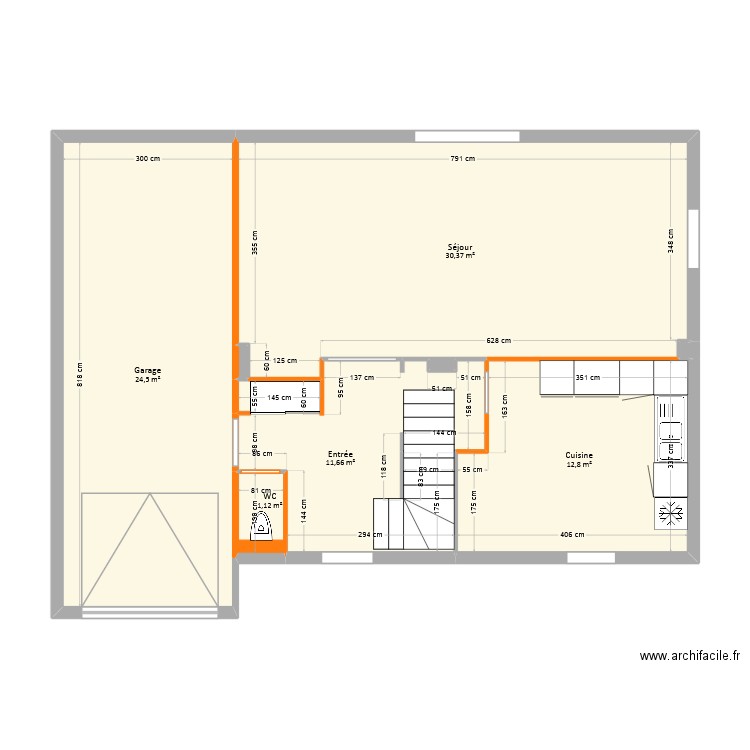 Bonnet - RDC EDL. Plan de 8 pièces et 81 m2