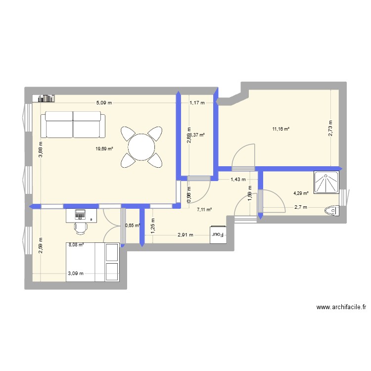 Square trousseau. Plan de 7 pièces et 54 m2