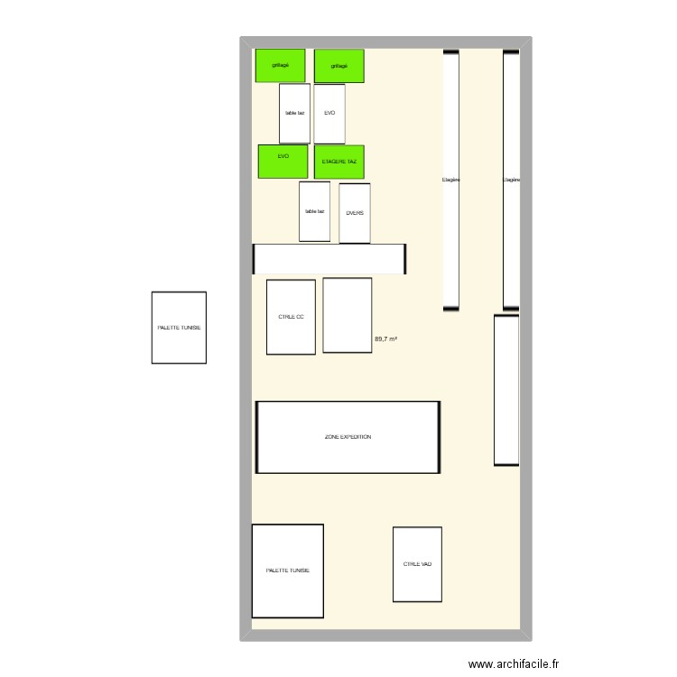 Corinne 1. Plan de 1 pièce et 90 m2
