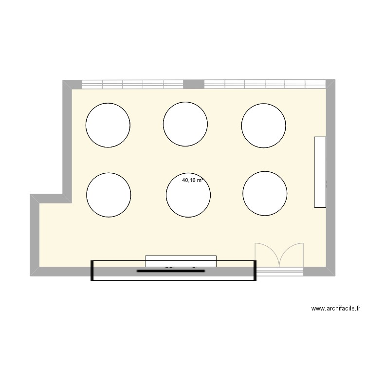North tables rondes. Plan de 1 pièce et 40 m2