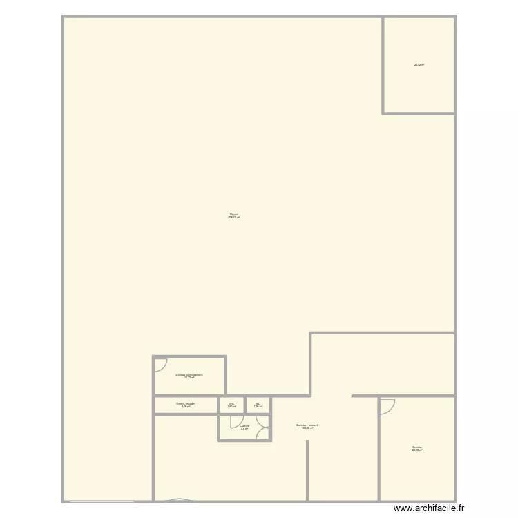 Local rdc. Plan de 9 pièces et 716 m² Local rdc. Plan de 9 pièces et 716 m²