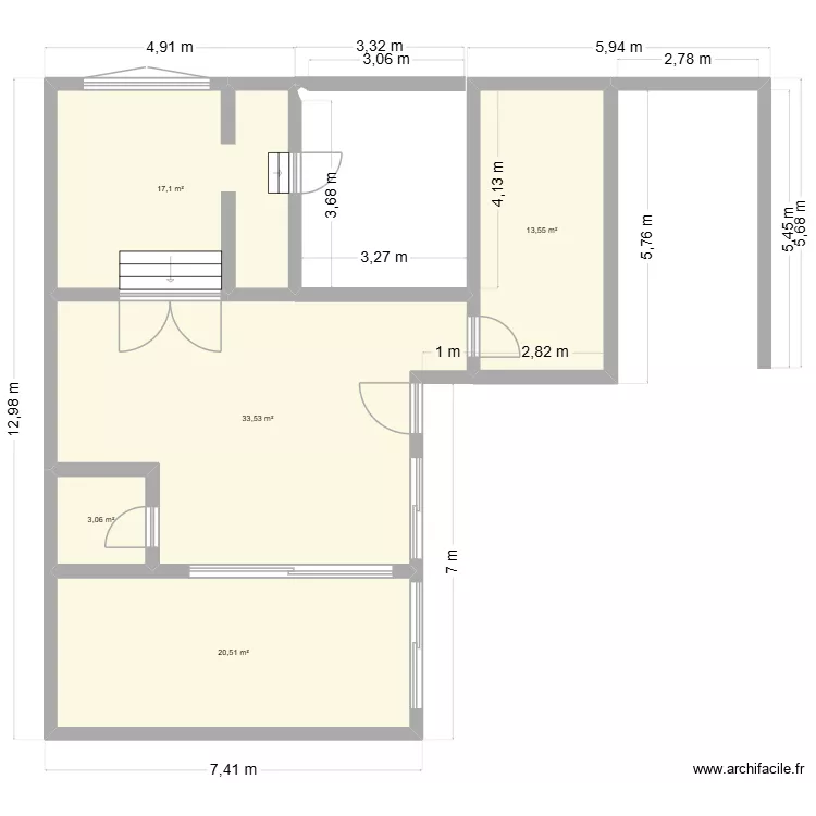 Garage apr&egrave;s travaux. Plan de 5  et 88 m²