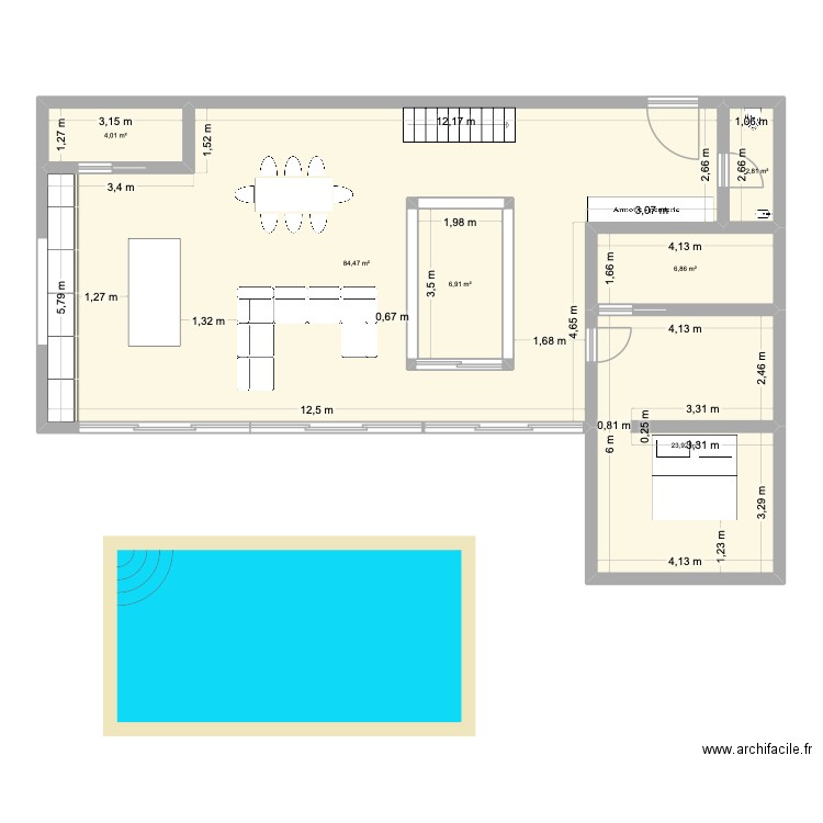 Maison idéale avec patio. Plan de 13 pièces et 193 m2