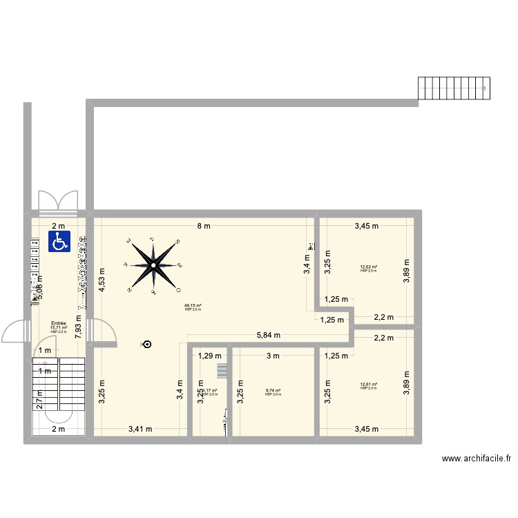 entrée appartements. Plan de 6 pièces et 104 m2