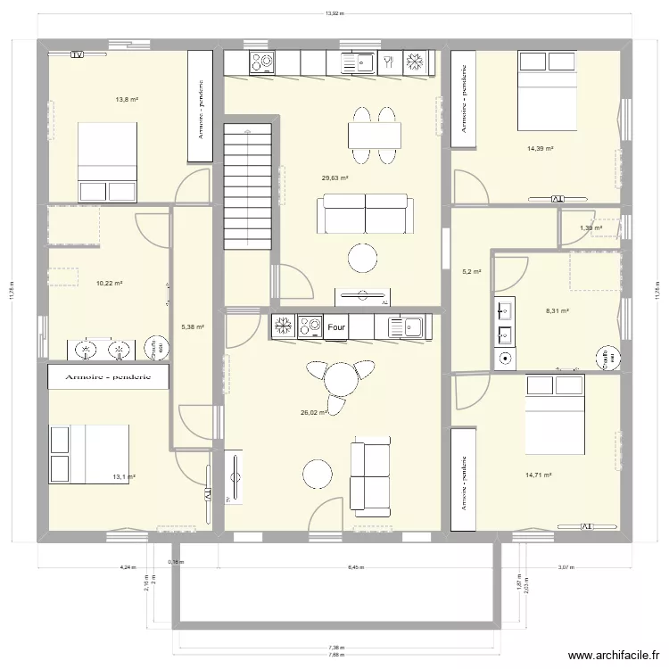 MICHAEL. Plan de 11  et 142 m²