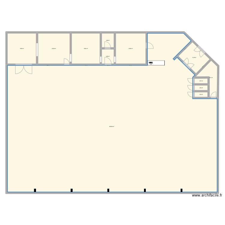 Gosselies sans meubles. Plan de 12 pièces et 721 m2