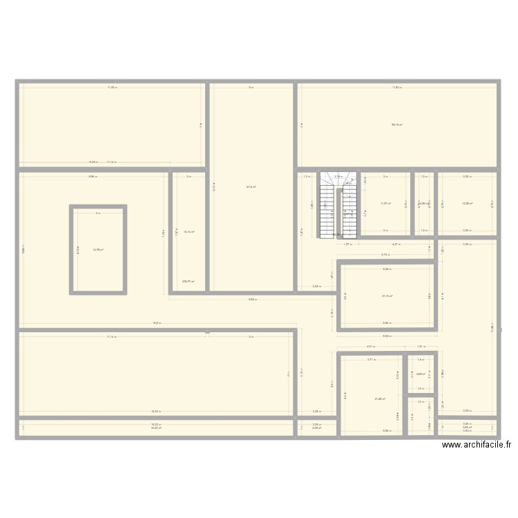 Thies II. Plan de 27 pièces et 740 m2