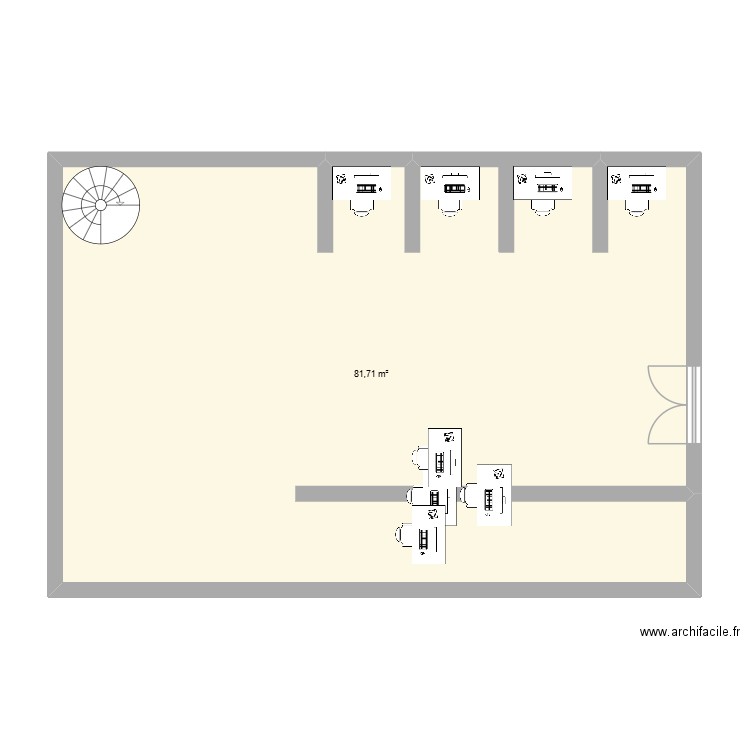 bureau. Plan de 1 pièce et 82 m2