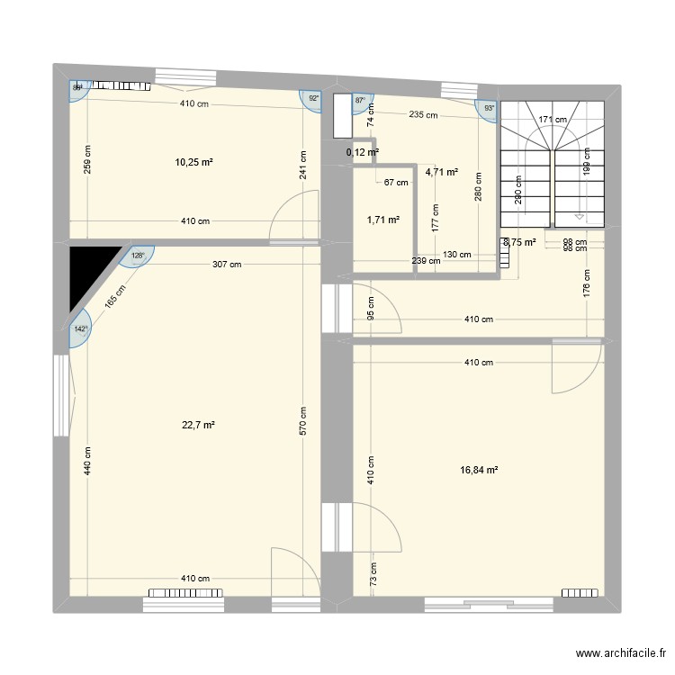 1er original. Plan de 8 pièces et 66 m2