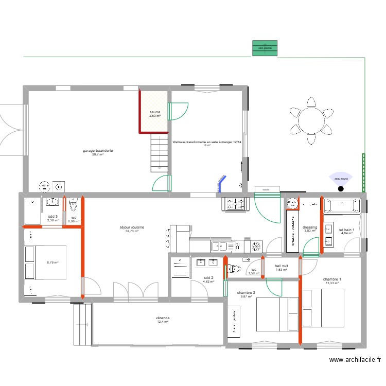 VF avec cloisons. Plan de 16 pièces et 142 m2