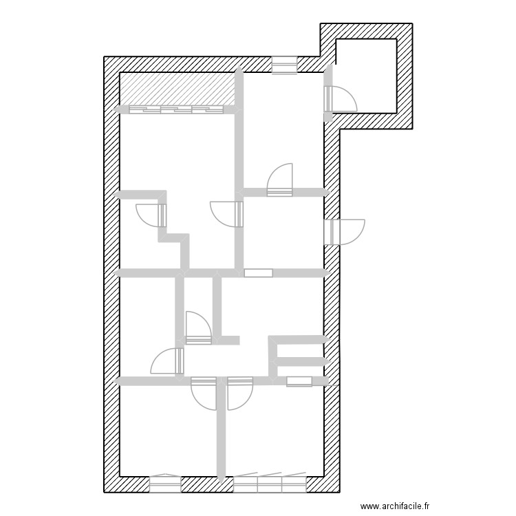 MANO DAI. Plan de 11 pièces et 78 m2