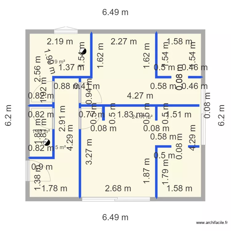 DOUDA SANS AGENCEMENT. Plan de 4 pièces et 35 m²