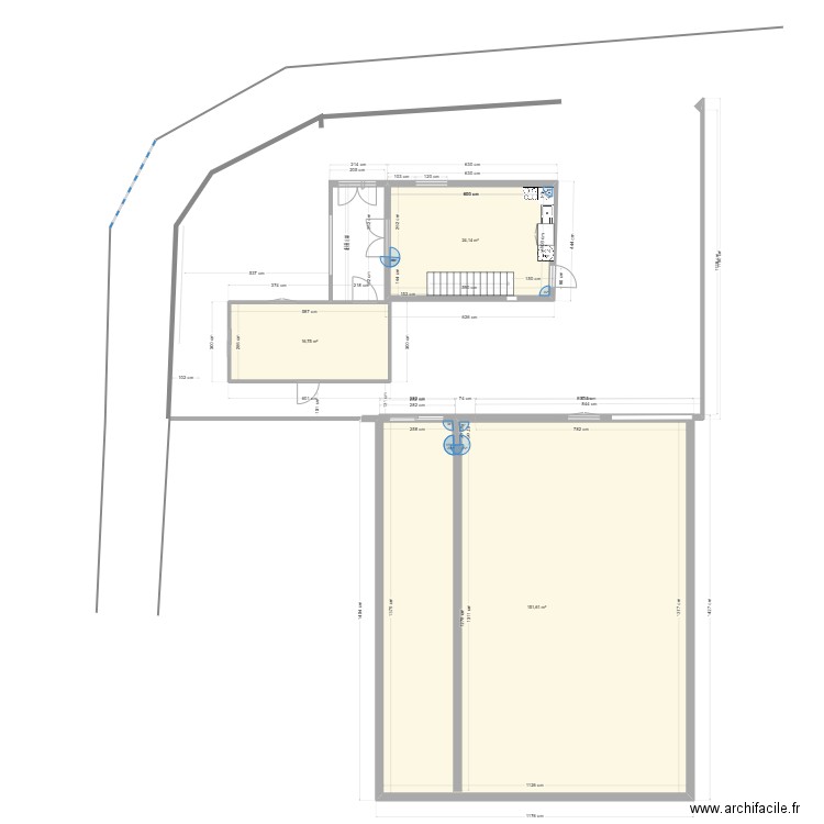 ExtentionStudio31. Plan de 4 pièces et 218 m2
