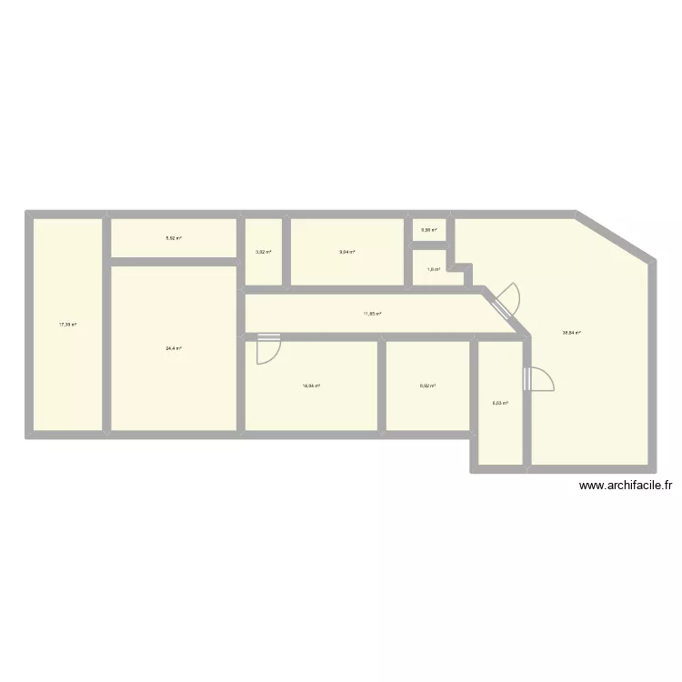 LT Travaux dirige. Plan de 12 Pièces et 143 m²