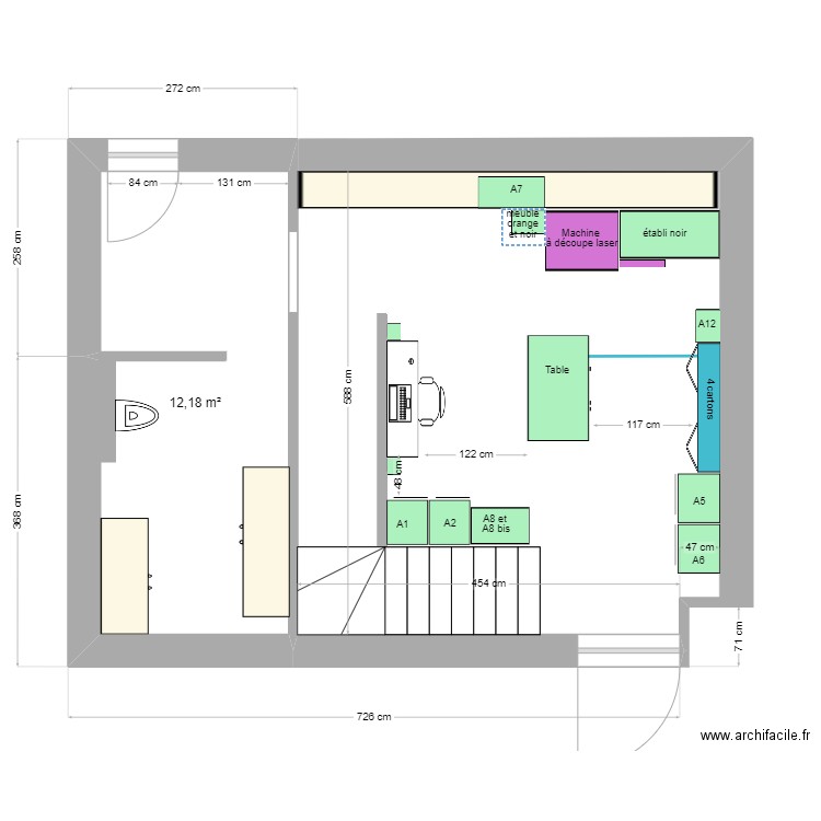 Entrée. Plan de 1 pièce et 12 m2