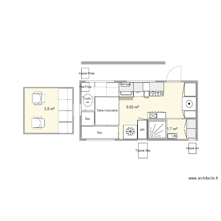 Cellule 4800 porte arrière ok. Plan de 3 pièces et 15 m2